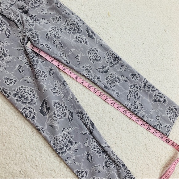 Banana republic Sloan gray floral ankle pants 0p - Picture 2 of 5